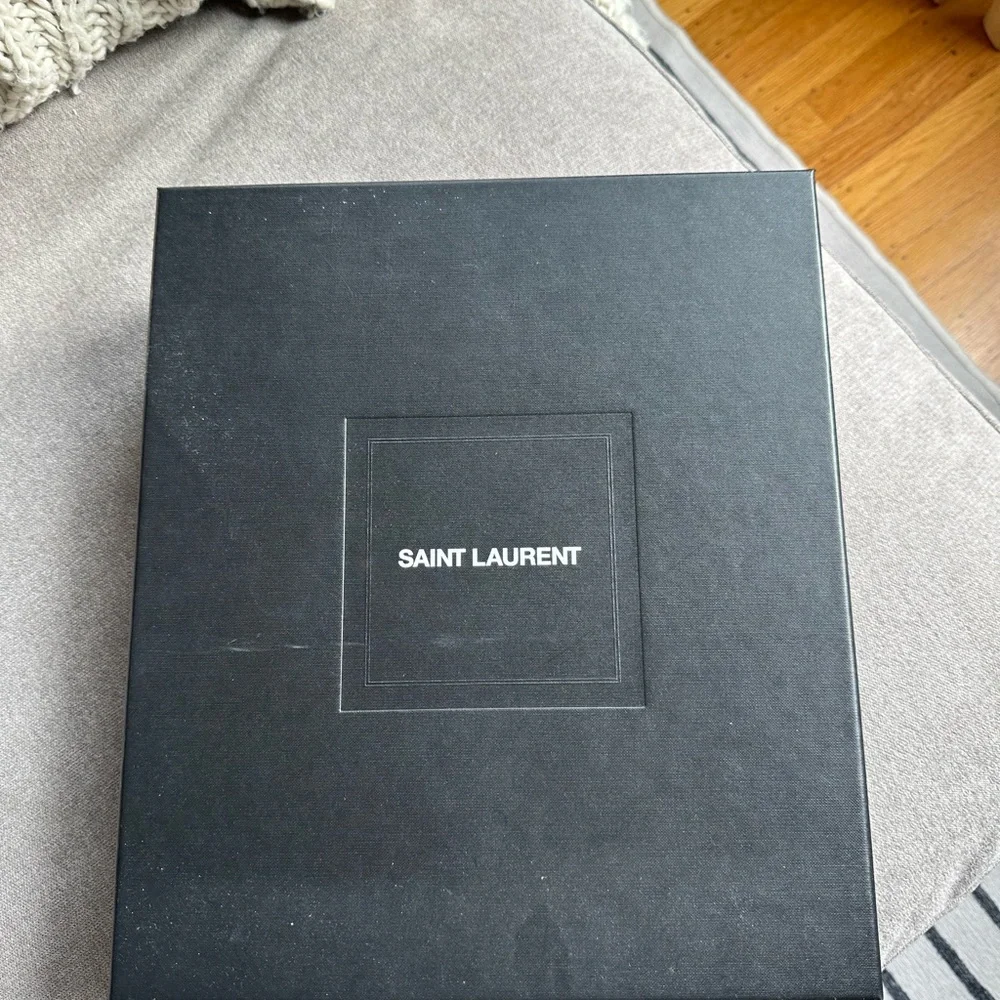 SAINT LAURENT 2022 PLATFORM OPEN TOE HEELS- PEARL - Picture 5 of 5